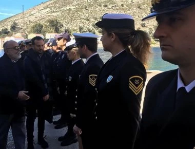 Ο υπουργός Ναυτιλίας Π.Κουρουμπλής και ο αρχηγός του ΛΣ στο Καστελόριζο